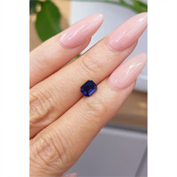 0.99 Ct. Blue Sapphire from Ceylon (Sri Lanka) Life Style