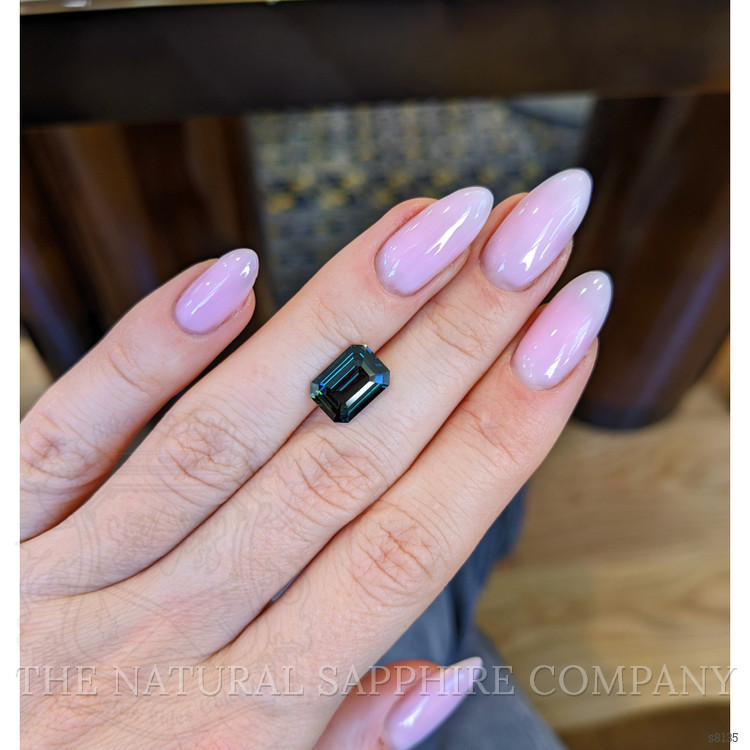 4.07 Ct. Greenish Blue Sapphire from Ceylon (Sri Lanka)