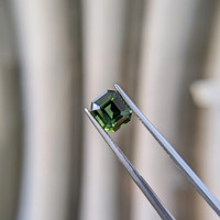 4.08 Ct. Green Sapphire from Ceylon (Sri Lanka) Life Style