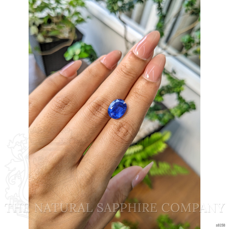 5.82 Ct. Blue Sapphire from Ceylon (Sri Lanka)