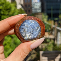 307.41 Ct. Bi Color Star Sapphire from Burma (Myanmar) Life Style