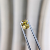 2.57 Ct. Yellow Sapphire from Ceylon (Sri Lanka) Life Style