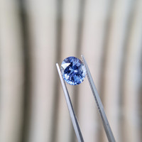 4.40 Ct. Blue Sapphire from Ceylon (Sri Lanka) Life Style