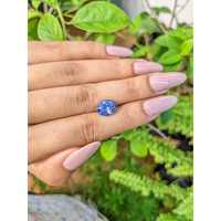 4.40 Ct. Blue Sapphire from Ceylon (Sri Lanka) Life Style