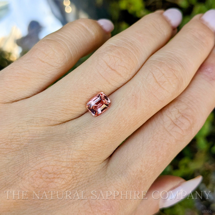 1.60 Ct. Padparadscha Sapphire from Ceylon (Sri Lanka)