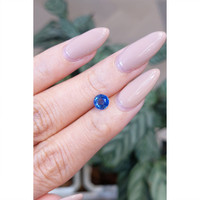 1.03 Ct. Blue Sapphire from Ceylon (Sri Lanka) Life Style