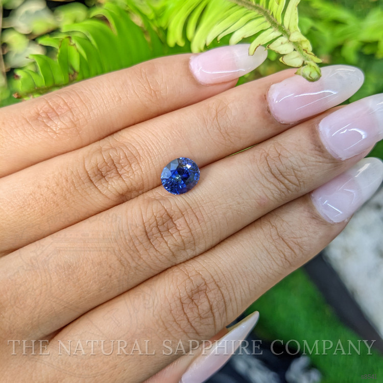 2.48 Ct. Bi Color Sapphire from Ceylon (Sri Lanka)