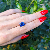 2.71 Ct. Blue Sapphire from Ceylon (Sri Lanka) Life Style