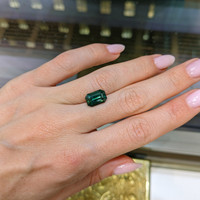 4.50 Ct. Green Sapphire from Ceylon (Sri Lanka) Life Style