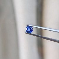 0.80 Ct. Blue Sapphire from Ceylon (Sri Lanka) Life Style