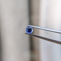 0.75 Ct. Blue Sapphire from Ceylon (Sri Lanka) Life Style