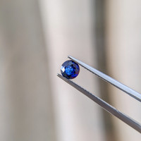 0.61 Ct. Blue Sapphire from Ceylon (Sri Lanka) Life Style
