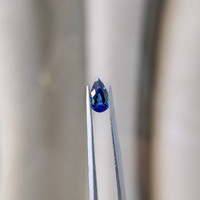 0.82 Ct. Blue Sapphire from Ceylon (Sri Lanka) Life Style