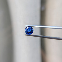 1.26 Ct. Blue Sapphire from Ceylon (Sri Lanka) Life Style