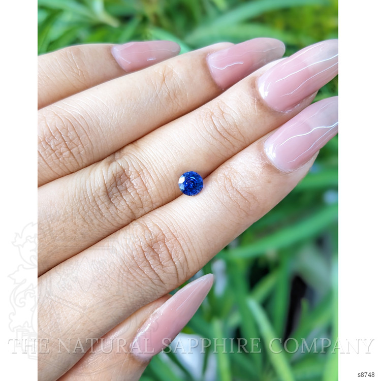 0.98 Ct. Blue Sapphire from Ceylon (Sri Lanka)