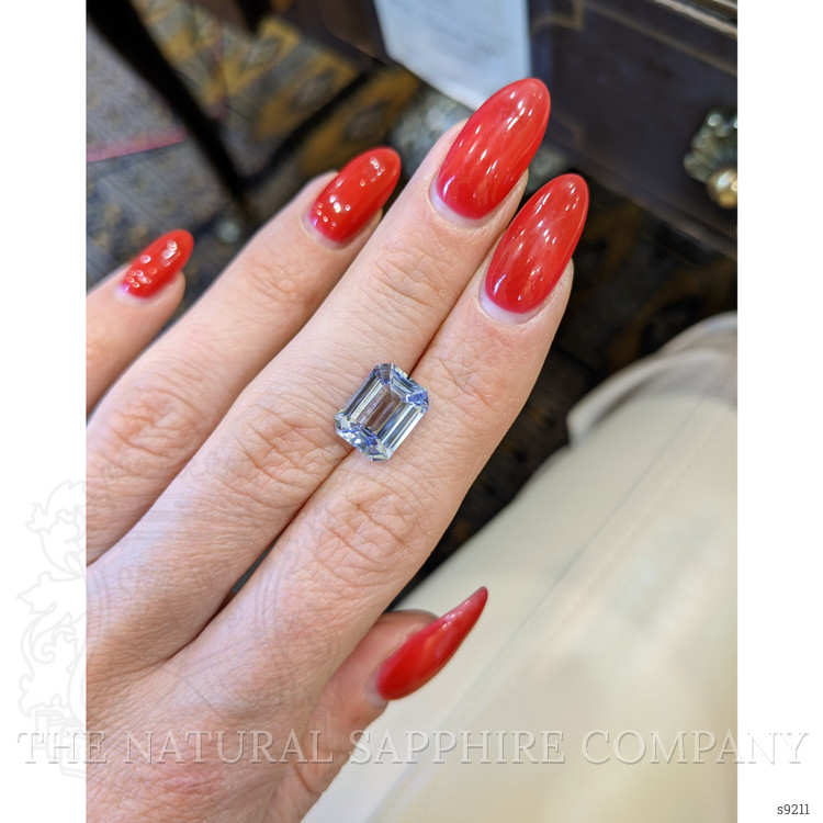 5.01 Ct. Blue Sapphire from Ceylon (Sri Lanka)