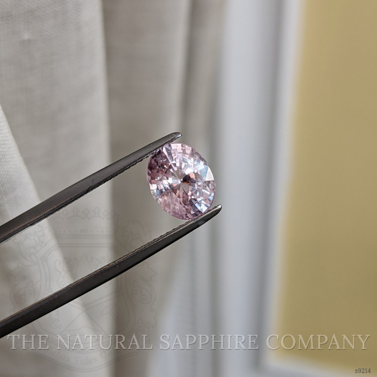 3.05 Ct. Pink Sapphire from Ceylon (Sri Lanka)