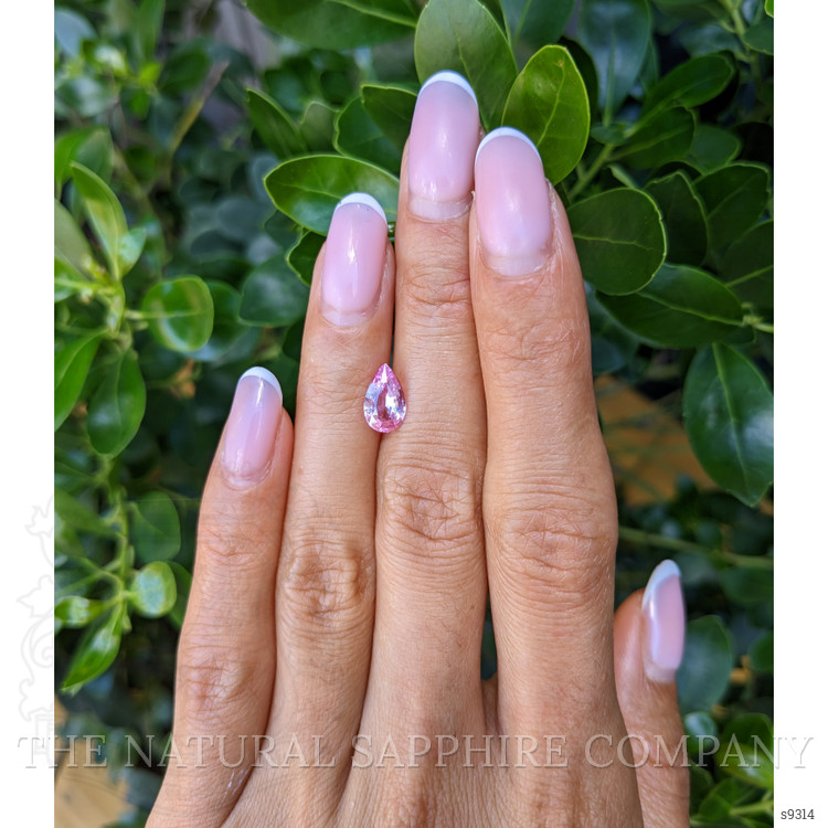 1.38 Ct. Pink Sapphire from Ceylon (Sri Lanka)