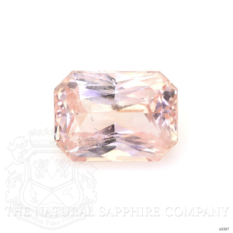 3.92 Ct. Padparadscha Sapphire from Ceylon (Sri Lanka)