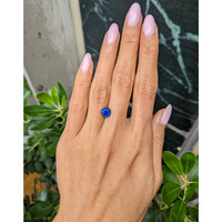 2.22 Ct. Blue Sapphire from Ceylon (Sri Lanka) Life Style