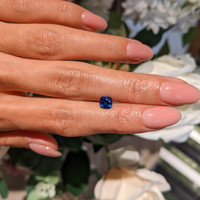 0.91 Ct. Blue Sapphire from Ceylon (Sri Lanka) Life Style