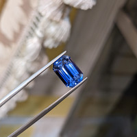 5.63 Ct. Blue Sapphire from Ceylon (Sri Lanka) Life Style