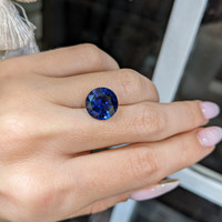 7.22 Ct. Blue Sapphire from Madagascar Life Style