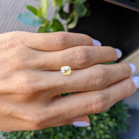 1.94 Ct. Bi Color Sapphire from Burma (Myanmar) Life Style