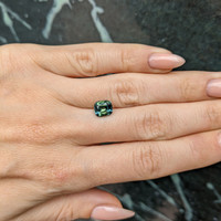 2.19 Ct. Green Sapphire from Ceylon (Sri Lanka) Life Style