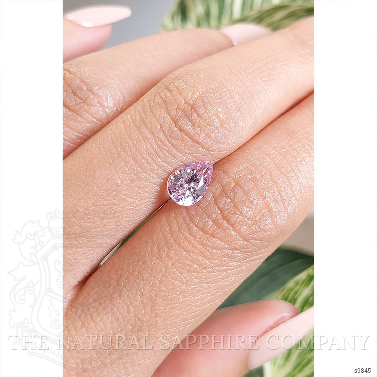 1.56 Ct. Pink Sapphire from Ceylon (Sri Lanka)