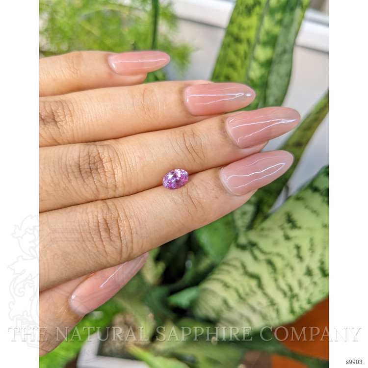 0.95 Ct. Pink Sapphire from Ceylon (Sri Lanka)
