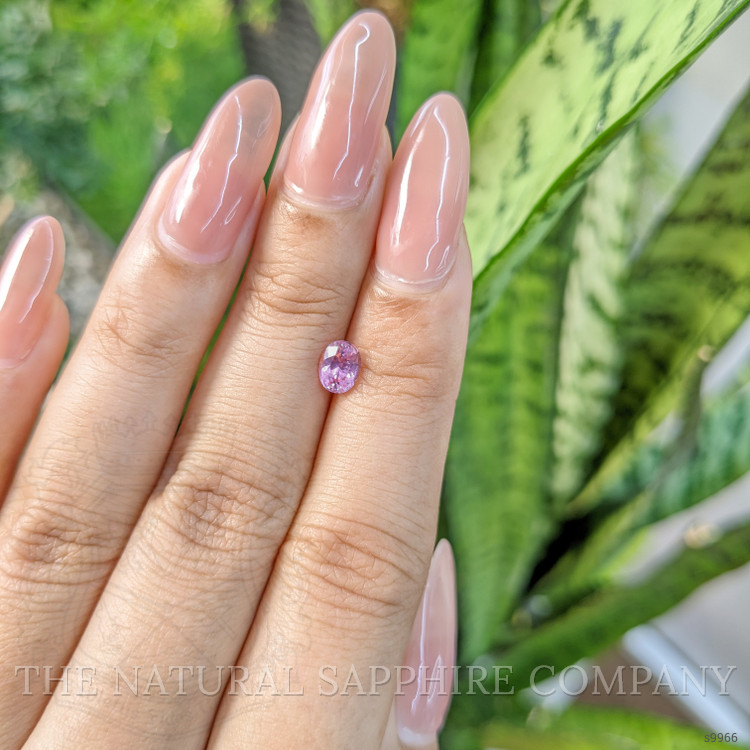 0.76 Ct. Pink Sapphire from Ceylon (Sri Lanka)