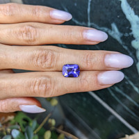 4.44 Ct. Color Change Sapphire from Ceylon (Sri Lanka) Life Style