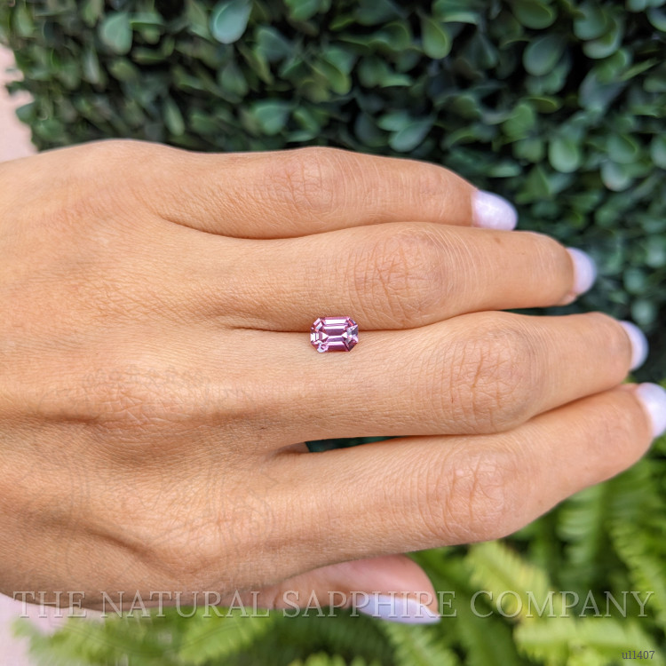 1.05 Ct. Reddish Pink Sapphire from Ceylon (Sri Lanka)
