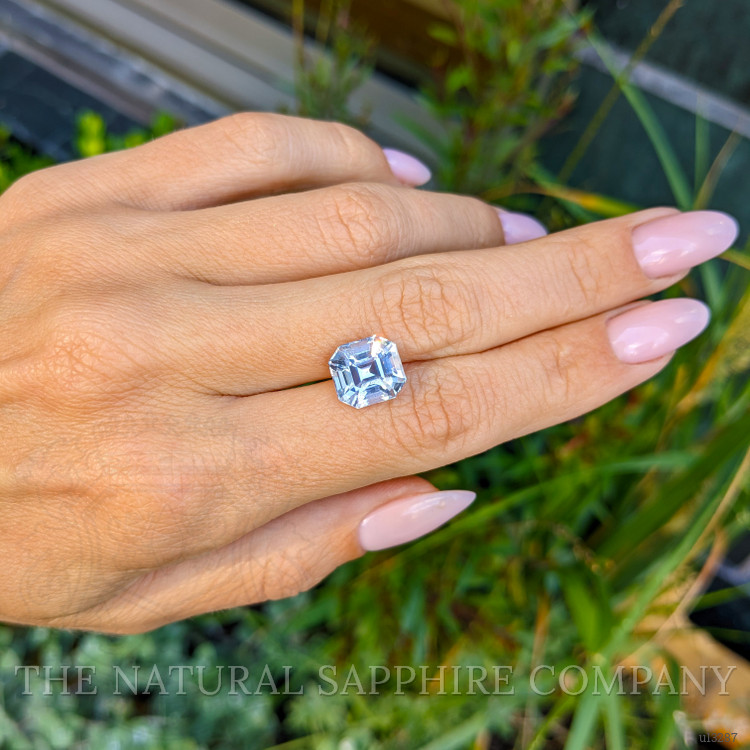 6.06 Ct. Violet Sapphire from Ceylon (Sri Lanka)