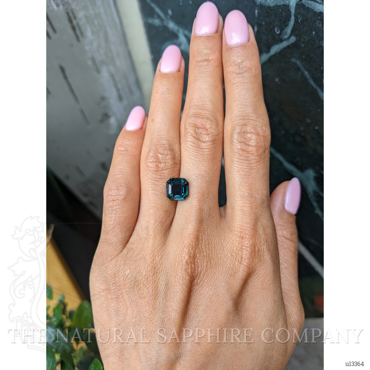 4.10 Ct. Bluish Green Sapphire from Ceylon (Sri Lanka)