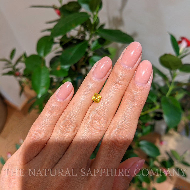 1.05 Ct. Yellowish Orange Sapphire from Ceylon (Sri Lanka)