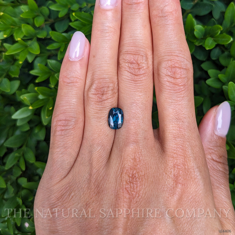 2.61 Ct. Bluish Green Sapphire from Ceylon (Sri Lanka)