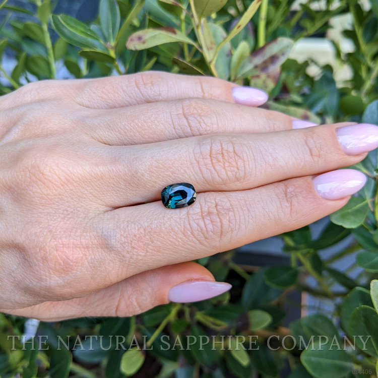 2.61 Ct. Bluish Green Sapphire from Ceylon (Sri Lanka)