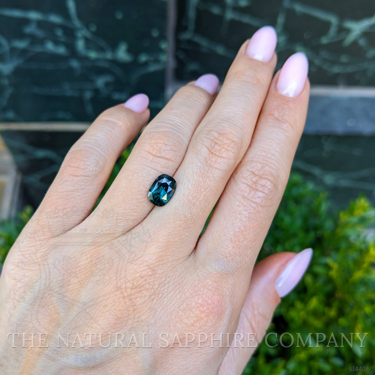 2.61 Ct. Bluish Green Sapphire from Ceylon (Sri Lanka)