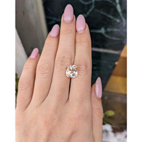 4.95 Ct. Peach Sapphire from Ceylon (Sri Lanka) Life Style