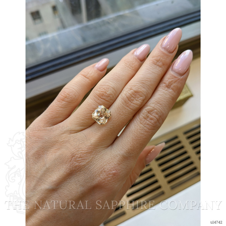 4.95 Ct. Peach Sapphire from Ceylon (Sri Lanka)