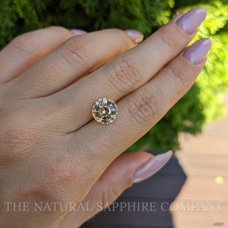 4.99 Ct. Peach Sapphire from Ceylon (Sri Lanka)