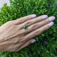 5.42 Ct. Green Sapphire from Ceylon (Sri Lanka) Life Style