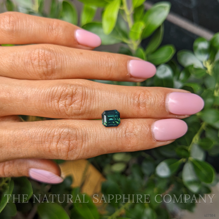 3.02 Ct. Bluish Green Sapphire from Ceylon (Sri Lanka)