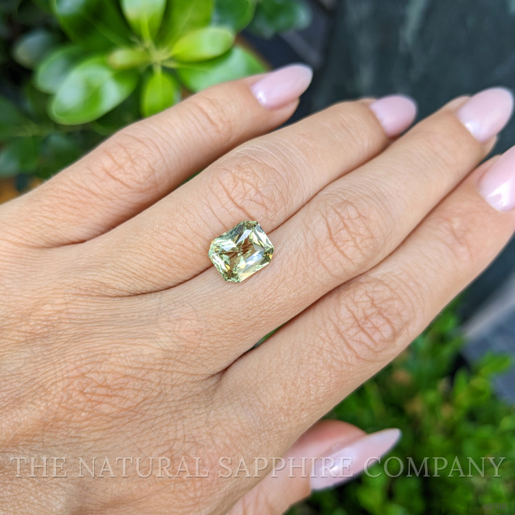 3.57 Ct. Greenish Yellow Sapphire from Ceylon (Sri Lanka)