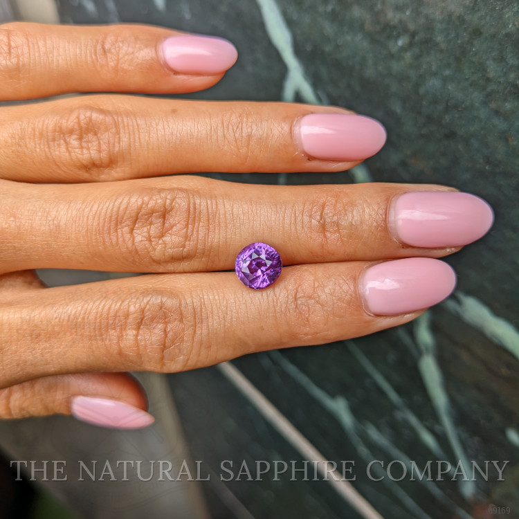 3.01 Ct. Purple Sapphire from Ceylon (Sri Lanka)