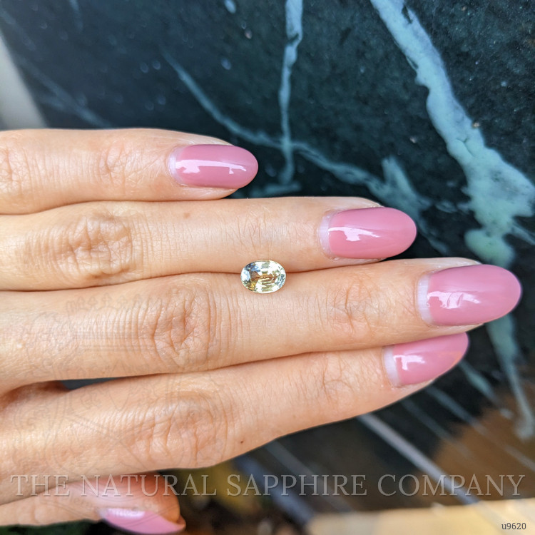 1.21 Ct. Bi Color Sapphire from Ceylon (Sri Lanka)