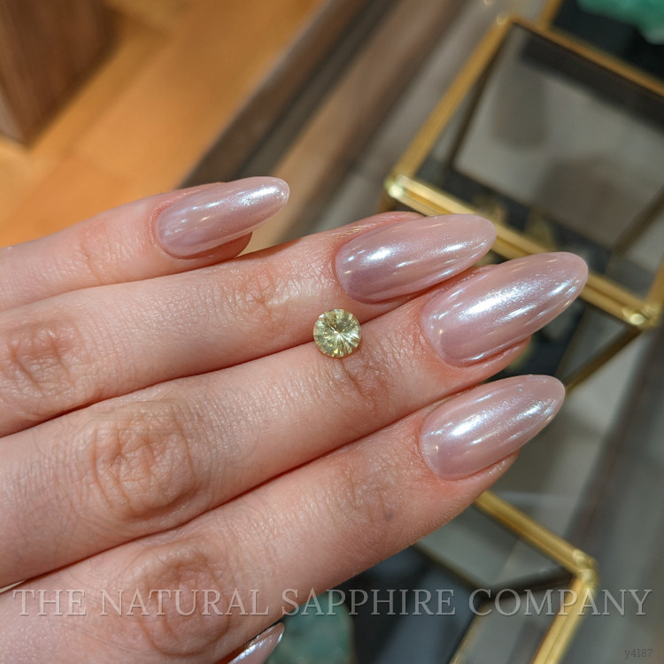 1.33 Ct. Yellow Sapphire from Ceylon (Sri Lanka)