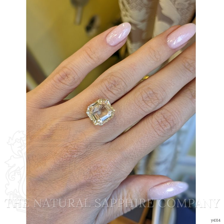 11.02 Ct. Yellow Sapphire from Ceylon (Sri Lanka)